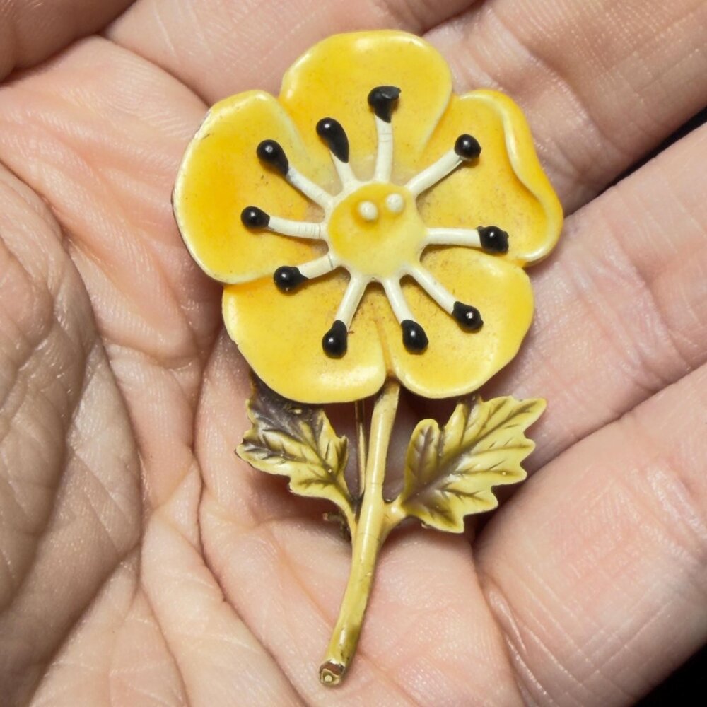 HAR Hargo Flower Brooch Yellow Enamel Botanical Pin Vintage Floral 2”
